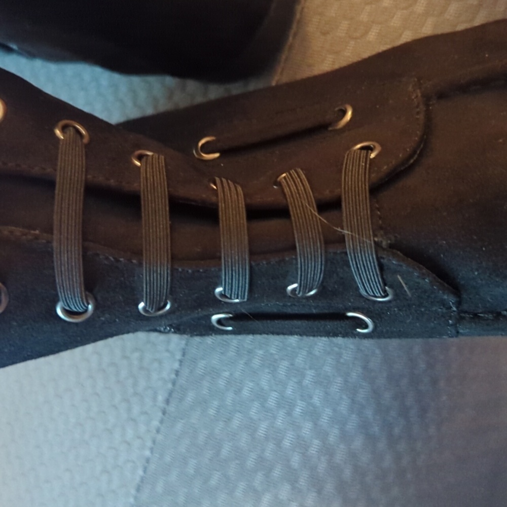 Black High-Top Women's Shoes - Picture 4 of 8